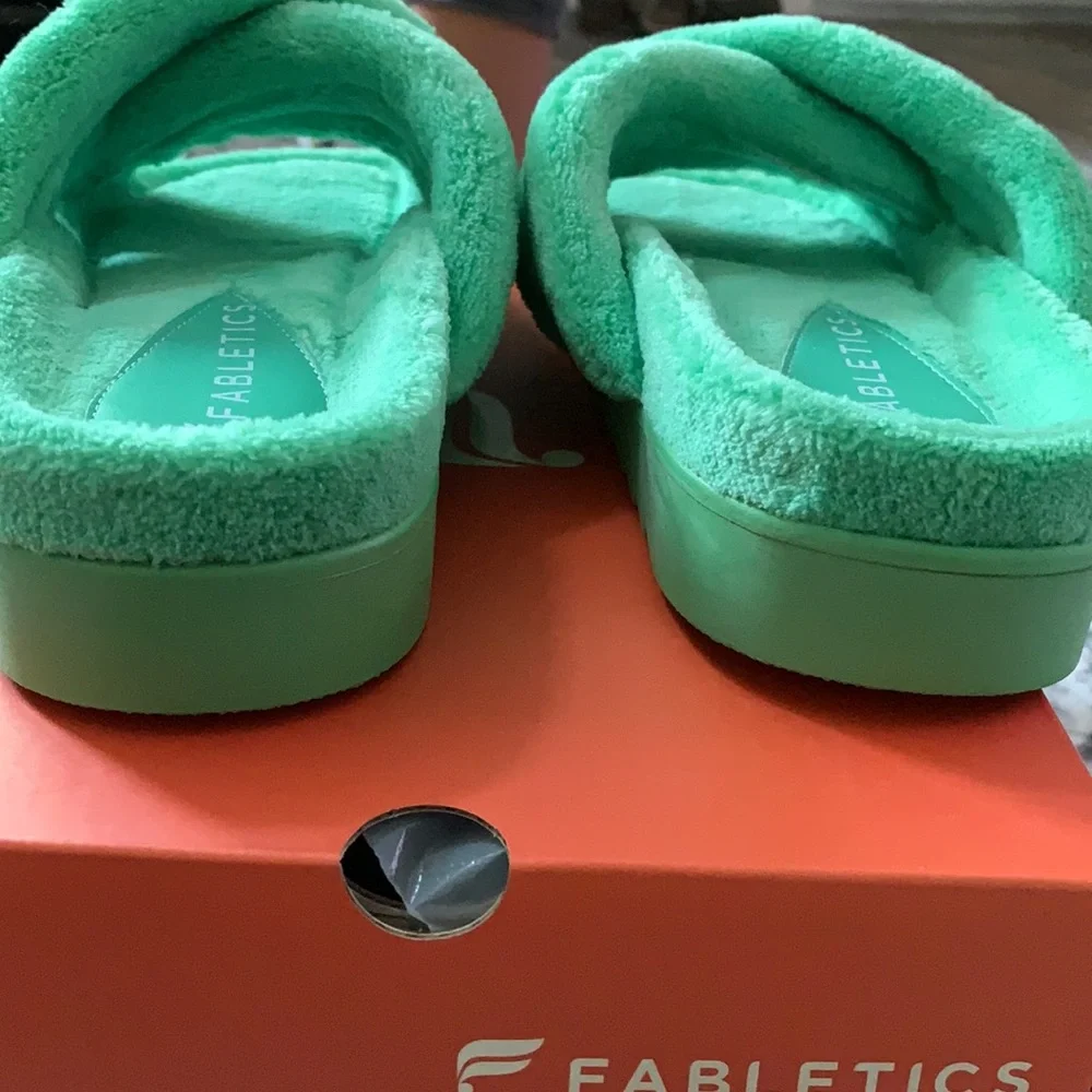Fabletics Slippers - Picture 7 of 7